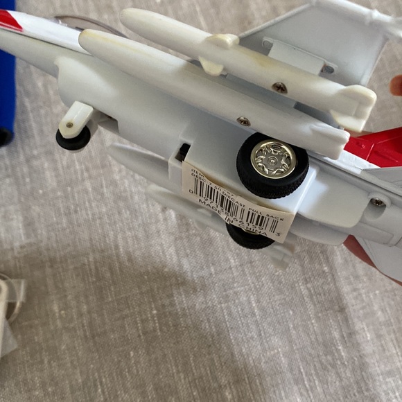 USAF Thunderbird model plane and mementos - Picture 4 of 8